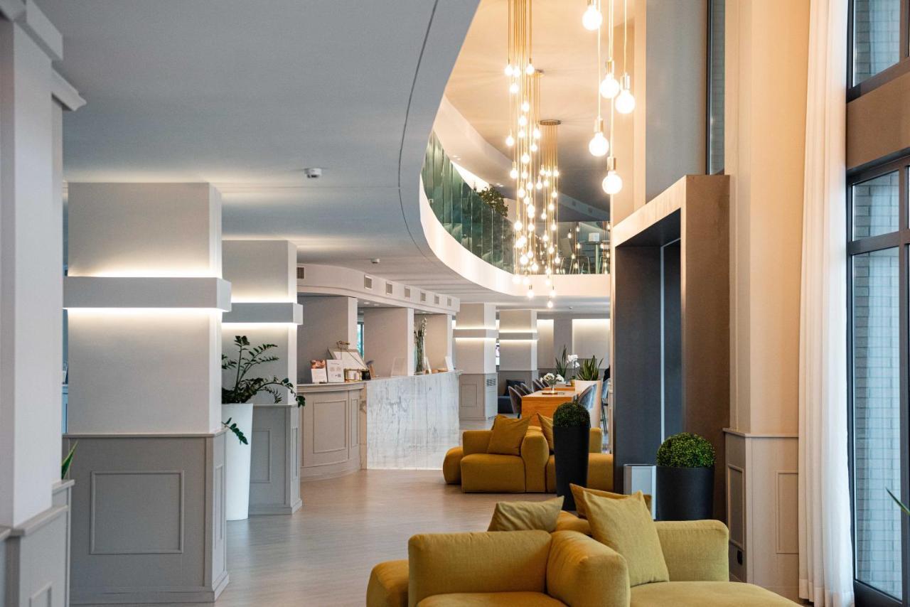 Phi Hotel Cavalieri Бра Екстериор снимка