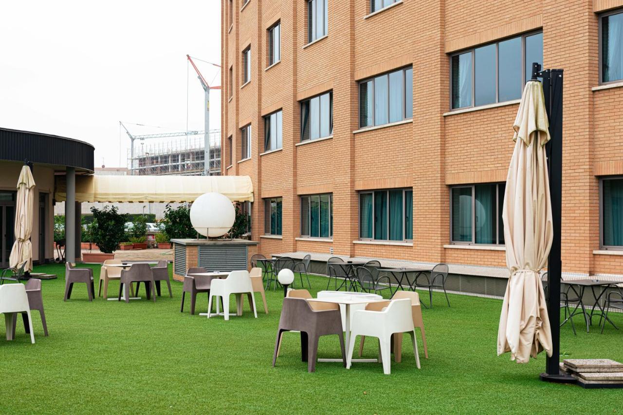 Phi Hotel Cavalieri Бра Екстериор снимка